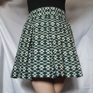 Banana republic patterned green pleated skirt size 0